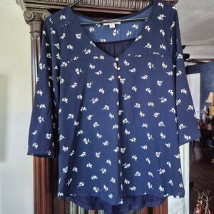 Ladies Top. Tempted. navy w.white flowers. Large